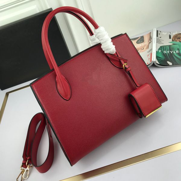 luxurys designers handbags 2021 handbag fashion shoulder bag leather material messenger sack business style design 66158
luxurys designers handbags 2021 handbag fashion shoulder bag leather material messenger sack business style design 66158