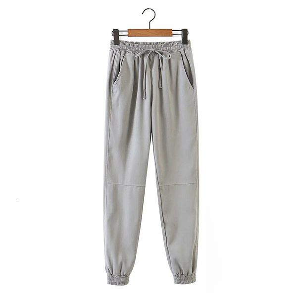 2021 women new solid color band placket trouser leg elastic trousers female simplicity long track pants, Black;white
2021 women new solid color band placket trouser leg elastic trousers female simplicity long track pants, Black;white