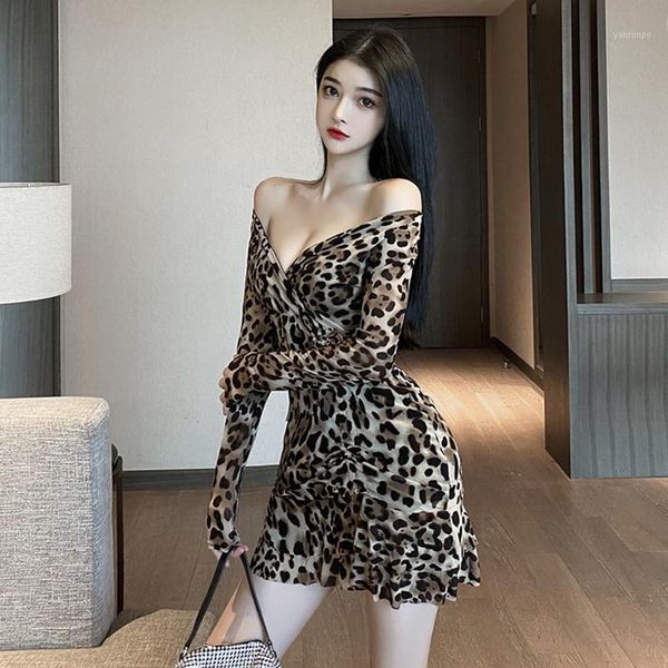 leopard party club bodycon mini dress women 2021 spring v-neck long sleeve ruffles hem black nightclub fashion slim dress1, Black;gray
leopard party club bodycon mini dress women 2021 spring v-neck long sleeve ruffles hem black nightclub fashion slim dress1, Black;gray
