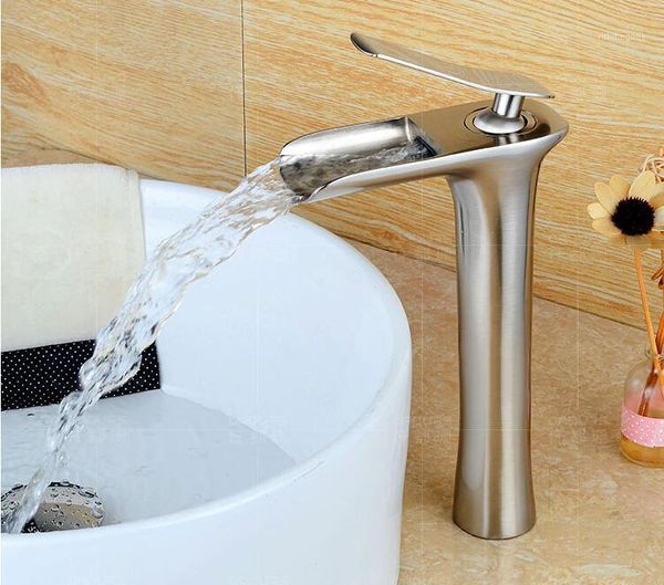 bathroom sink faucets fashion brass material unique design and cold single lever waterfall basin faucet mixer1
bathroom sink faucets fashion brass material unique design and cold single lever waterfall basin faucet mixer1