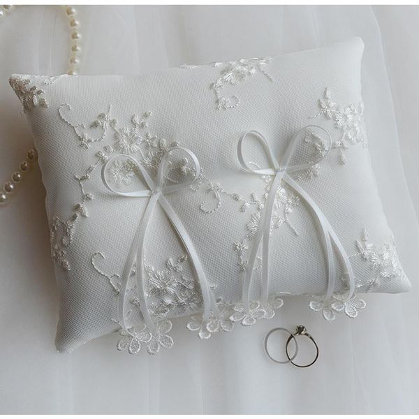 party decoration lace wedding ring pillow cushion pincushion rings bride supplies accessories 20*16cm
party decoration lace wedding ring pillow cushion pincushion rings bride supplies accessories 20*16cm