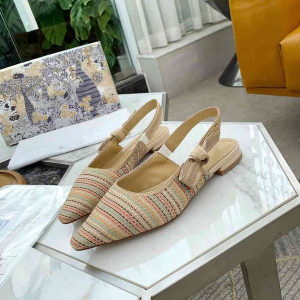 quality flat high heel sandals closed toe large size dress shoes elegant embroidery stripe cloth lady bowknot pumps round toes with box, Black
quality flat high heel sandals closed toe large size dress shoes elegant embroidery stripe cloth lady bowknot pumps round toes with box, Black