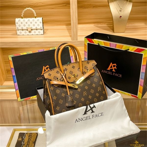 70% off deals online tiktok bag all match big shake, grain of grain, real leather
70% off deals online tiktok bag all match big shake, grain of grain, real leather