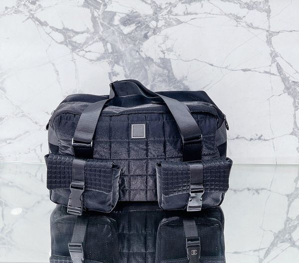 2023 sport outdoor adjustable tatical bag vintaga velvet travel crossboy messenger bags bomber umberlla
2023 sport outdoor adjustable tatical bag vintaga velvet travel crossboy messenger bags bomber umberlla