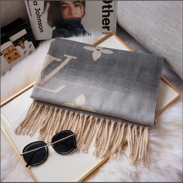 2019 new silk scarf women high italy brand flower silk scarves scarfsinfinity scarf lo̴uis v̴uitton women shawls bikini cover, Blue;gray
2019 new silk scarf women high italy brand flower silk scarves scarfsinfinity scarf lo̴uis v̴uitton women shawls bikini cover, Blue;gray
