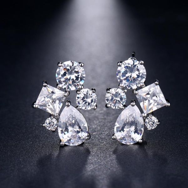 bettyue brand fashion shinny cubic zircon white gold colors jewelry earrings for woman charm wedding party gift, Golden;silver
bettyue brand fashion shinny cubic zircon white gold colors jewelry earrings for woman charm wedding party gift, Golden;silver