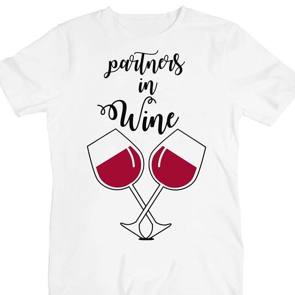 partners in вино две красивые очки красного вина мужская майка pour hommes шею мужчины top tee 035580 спорта с капюшоном hoodie
partners in вино две красивые очки красного вина мужская майка pour hommes шею мужчины top tee 035580 спорта с капюшоном hoodie