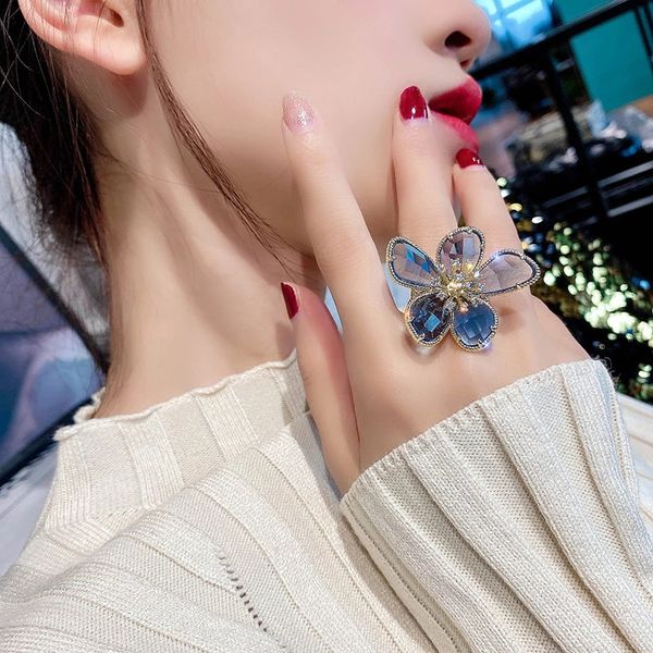 2020 new ladies banquet party big acrylic flower ring personality statement open ring adjustable jewelry christmas gift, Golden;silver
2020 new ladies banquet party big acrylic flower ring personality statement open ring adjustable jewelry christmas gift, Golden;silver