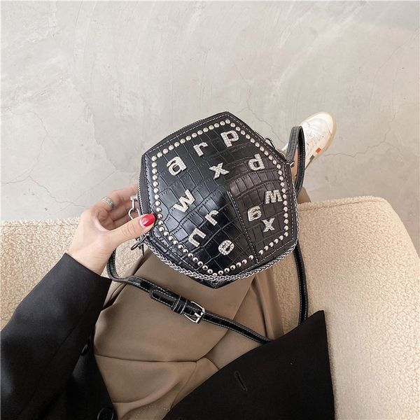 2020 new korean new fashion versatile messenger bag chain fashion rivet small round bag nfzzp
2020 new korean new fashion versatile messenger bag chain fashion rivet small round bag nfzzp