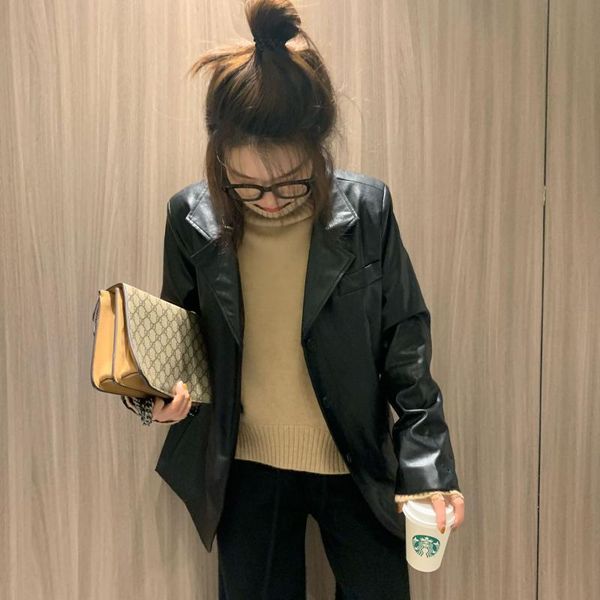 leather suit jacket women 2021 autumn and winter new jacket retro loose female coat pu profile lapel motorcycle for women, Black;brown
leather suit jacket women 2021 autumn and winter new jacket retro loose female coat pu profile lapel motorcycle for women, Black;brown