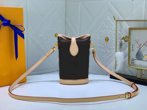hh m80874 fashion brand mini bag ice cream cylinder designer brown leather fold me bags women genuine leather messenger handbag luxury purse
hh m80874 fashion brand mini bag ice cream cylinder designer brown leather fold me bags women genuine leather messenger handbag luxury purse