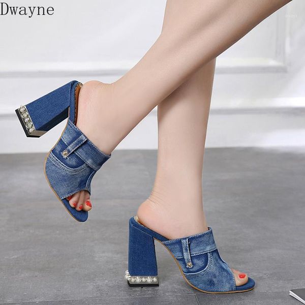 2020 new personality denim pocket rivets metal pearls with female sandals and slippers women1, Black
2020 new personality denim pocket rivets metal pearls with female sandals and slippers women1, Black