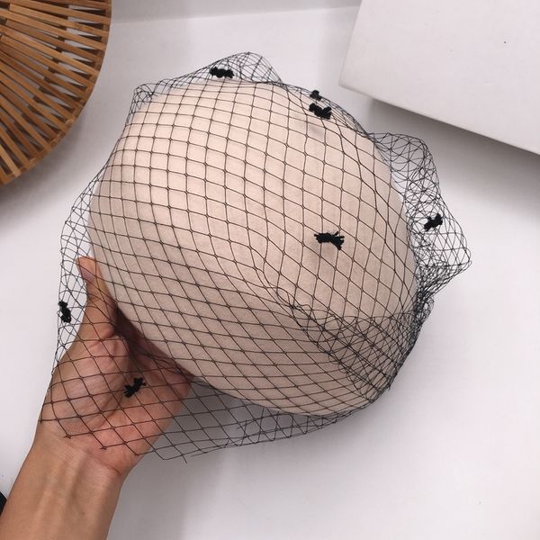 autumn and winter new woolen hat online ladies retro versatile beret hat female british cap ins 201026, Blue;gray
autumn and winter new woolen hat online ladies retro versatile beret hat female british cap ins 201026, Blue;gray