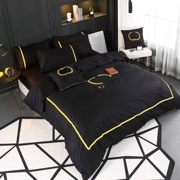 2020 g designer bed comforters sets king size black designer pillow cases bed sheets gold letter luxury fashion designer bedding sets
2020 g designer bed comforters sets king size black designer pillow cases bed sheets gold letter luxury fashion designer bedding sets