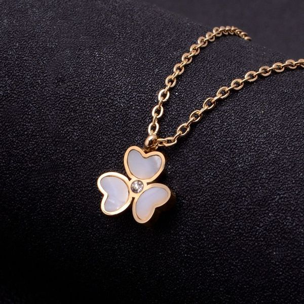 popular luxury brand white shell clover pendant stainless steel necklace jewelry, Silver
popular luxury brand white shell clover pendant stainless steel necklace jewelry, Silver