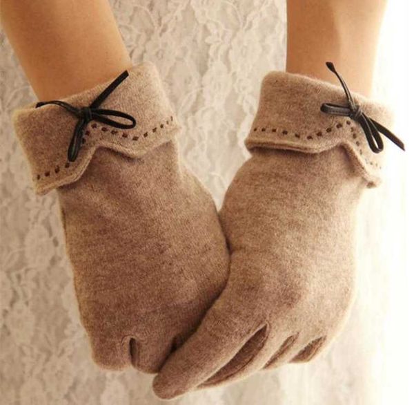 five fingers gloves ylwhjj fashion female wool touch screen winter women warm cashmere full finger leather bow dotted embroidery, Blue;gray
five fingers gloves ylwhjj fashion female wool touch screen winter women warm cashmere full finger leather bow dotted embroidery, Blue;gray