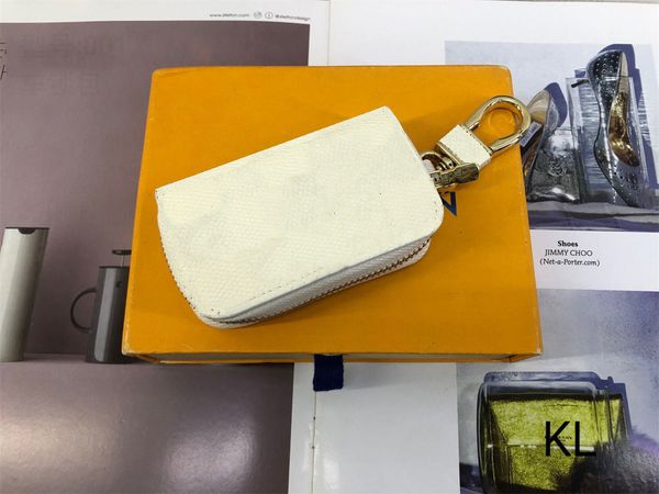 luxurys designers fashion key wallets buckle bag car keychain handmade leather keychains man woman monograms purse bags pendant accessories, Red;blue
luxurys designers fashion key wallets buckle bag car keychain handmade leather keychains man woman monograms purse bags pendant accessories, Red;blue