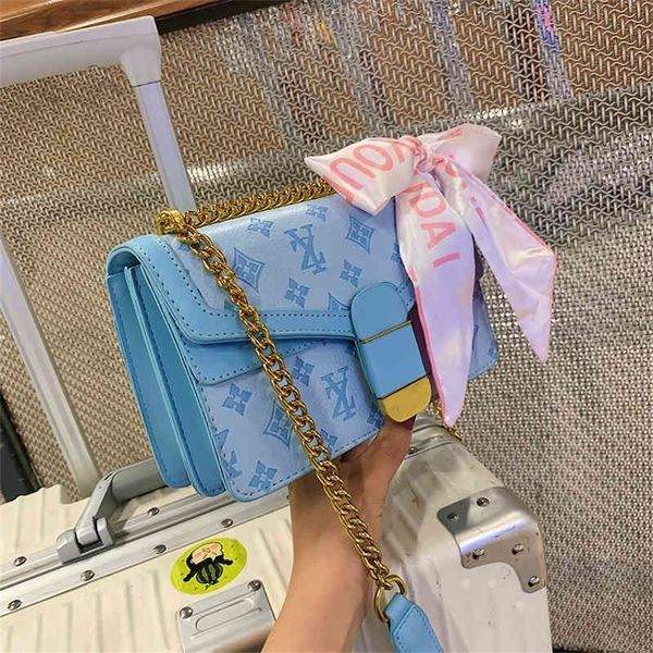 designer sale chain bag women's autumn and winter new fashion messenger sense silk scarf one shoulder small square
designer sale chain bag women's autumn and winter new fashion messenger sense silk scarf one shoulder small square