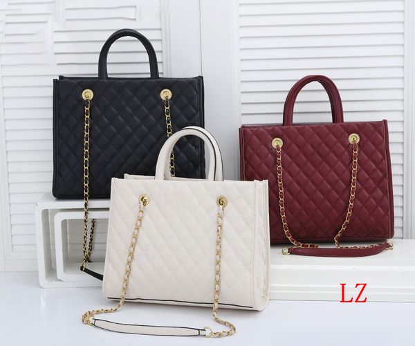2021 new selling luxury women's shoulder bag excellent quality fashionable leather bag designer bags size 26*15
2021 new selling luxury women's shoulder bag excellent quality fashionable leather bag designer bags size 26*15