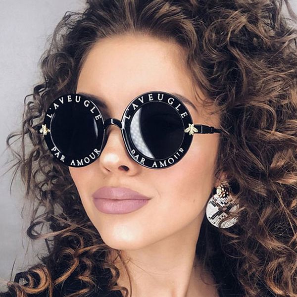 ретро круг круглые солнцезащитные очки женщины brand new designer 2020 luxury letters bee солнцезащитные очки суперзвезда shades очки uv400
ретро круг круглые солнцезащитные очки женщины brand new designer 2020 luxury letters bee солнцезащитные очки суперзвезда shades очки uv400