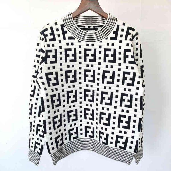 round neck long sleeve jacquard slim knit for women in autumn and winter, White;black
round neck long sleeve jacquard slim knit for women in autumn and winter, White;black