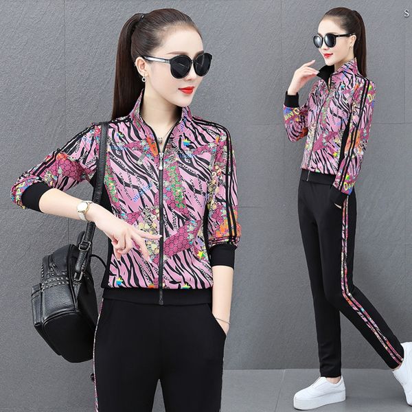 sports and leisure suit women 2020 new autumn fashion large foreign coat sweater coatstyle printed sweater coat women's two piece set r, Gray
sports and leisure suit women 2020 new autumn fashion large foreign coat sweater coatstyle printed sweater coat women's two piece set r, Gray