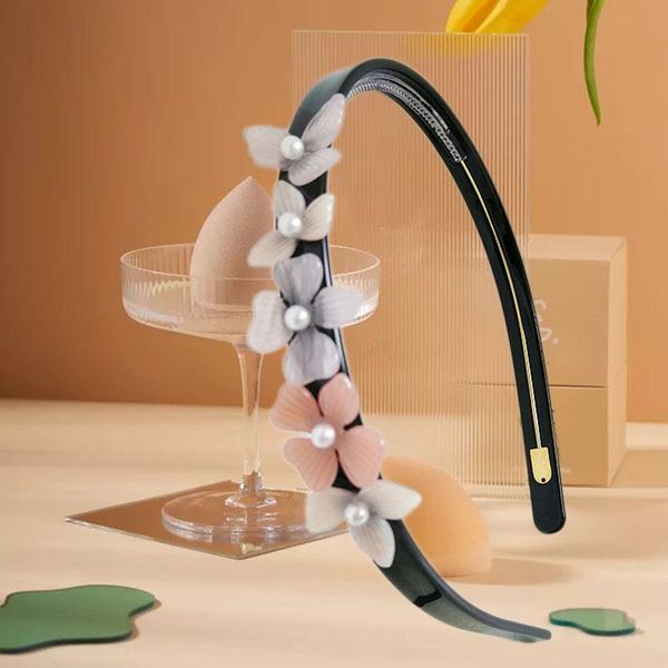 2021 new design women headband boutique pearls hairband acetate flowers hair hoop for women girls hairwear hair accessories, Golden;silver
2021 new design women headband boutique pearls hairband acetate flowers hair hoop for women girls hairwear hair accessories, Golden;silver