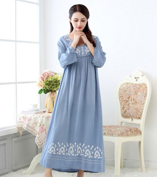 spring autumn female 100% cotton embroidery loose comfortable homewear seven minutes sleeve nightdress korean version nightgown1, Black;red
spring autumn female 100% cotton embroidery loose comfortable homewear seven minutes sleeve nightdress korean version nightgown1, Black;red