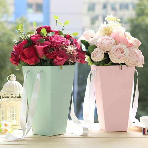 kraft paper bag flower box waterproof handbag plastic flower box rectangular hand carry arrangement bag dropship1
kraft paper bag flower box waterproof handbag plastic flower box rectangular hand carry arrangement bag dropship1