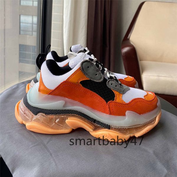 2020 fashion crystal bottom paris 17fw triple s mens sneakers vintage dad platform women men running shoes flats sports trainer clear sole, Black;red
2020 fashion crystal bottom paris 17fw triple s mens sneakers vintage dad platform women men running shoes flats sports trainer clear sole, Black;red