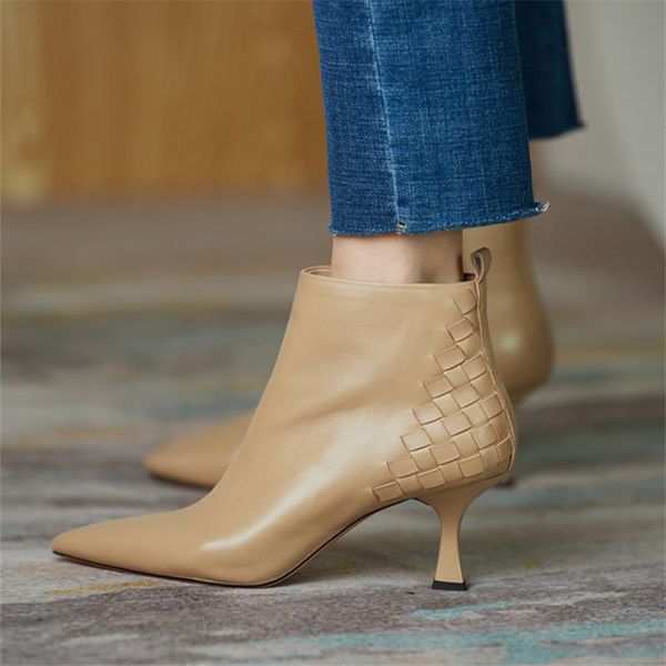 2021new women pointed toe ankle boots zipper brand autumn wedding party shoes woman ladies fashion short boots, Black
2021new women pointed toe ankle boots zipper brand autumn wedding party shoes woman ladies fashion short boots, Black