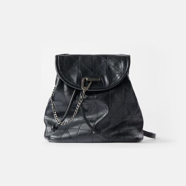 women's bag 2020 new black flip soft shoulder bag large capacity chain bag fashion lingge leather backpack women c1023
women's bag 2020 new black flip soft shoulder bag large capacity chain bag fashion lingge leather backpack women c1023