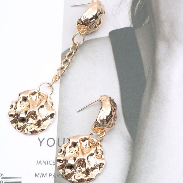 2020 designer luxury korean dongdaemun jewelry temperament personality wild asymmetric metal earrings female, Silver
2020 designer luxury korean dongdaemun jewelry temperament personality wild asymmetric metal earrings female, Silver