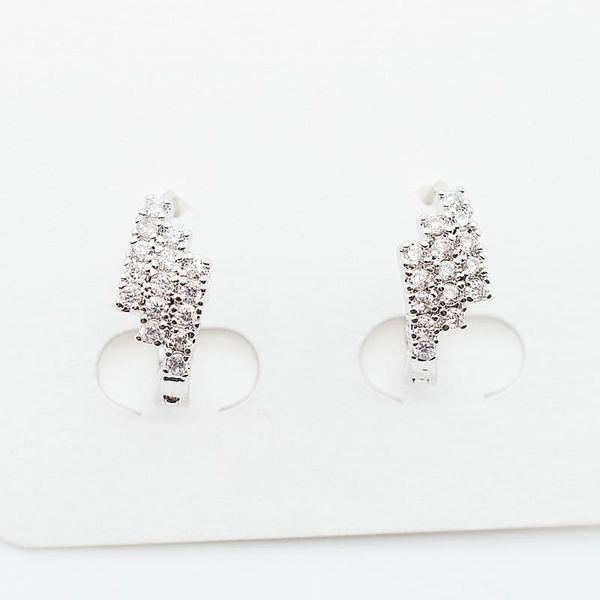hoop & huggie diamonds pattern zircon cz triangular shining crystal clip earrings small for girl women party wedding, Golden;silver
hoop & huggie diamonds pattern zircon cz triangular shining crystal clip earrings small for girl women party wedding, Golden;silver