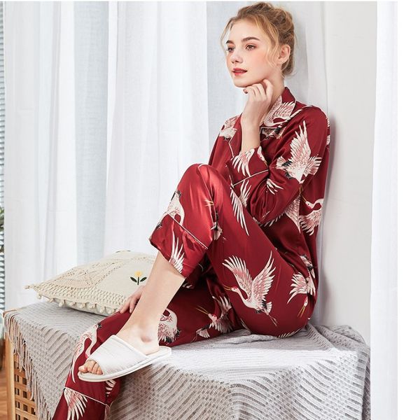 women's sleepwear new spring and summer simulation silk pajamas ladies new long-sleeved trousers home service two-piece suit wholesale, Black;red
women's sleepwear new spring and summer simulation silk pajamas ladies new long-sleeved trousers home service two-piece suit wholesale, Black;red
