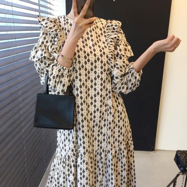 korean chic ruffles pleated a-line dress 2021 autumn female new loose casual o neck vintage print long sleeve minimalist dress, Black;gray
korean chic ruffles pleated a-line dress 2021 autumn female new loose casual o neck vintage print long sleeve minimalist dress, Black;gray