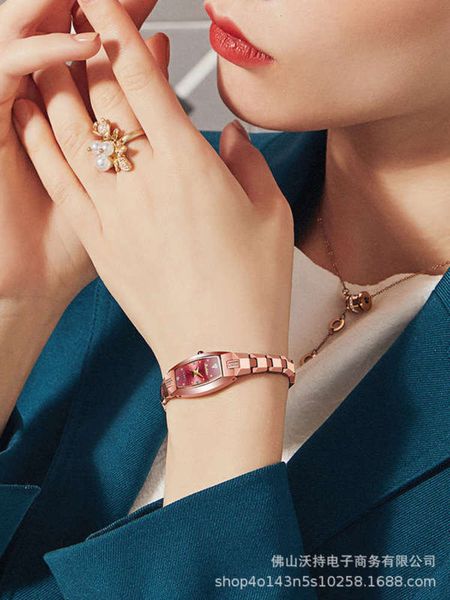 blue female barrel tungsten wine steel watch mirror quartz watch waterproof, Slivery;brown 
blue female barrel tungsten wine steel watch mirror quartz watch waterproof, Slivery;brown