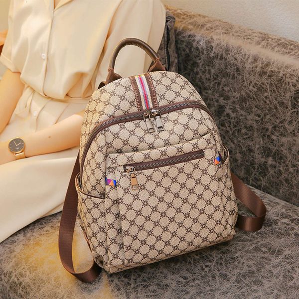 luxurys designers 2021 new fashion versatile backpack college student women's bag travel leisure large capacity trendy brand
luxurys designers 2021 new fashion versatile backpack college student women's bag travel leisure large capacity trendy brand