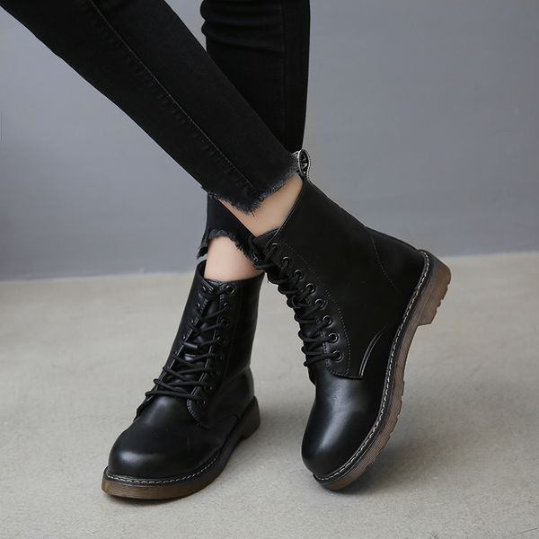 2020 new size 35-40 flat platform women autumn winter fur warm round toe lace-up leather boots ladies shoes, Red;white
2020 new size 35-40 flat platform women autumn winter fur warm round toe lace-up leather boots ladies shoes, Red;white