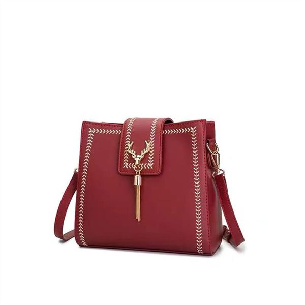 7a colors women shoulder bags women chain crossbody bag fashion quilted heart leather handbags female famous designer purse bag
7a colors women shoulder bags women chain crossbody bag fashion quilted heart leather handbags female famous designer purse bag
