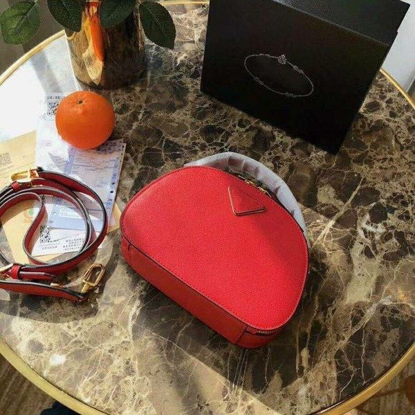 red women handbags purses 2020 style crossbody bag leather women handbag main chain shoulder bag 5 color high quality
red women handbags purses 2020 style crossbody bag leather women handbag main chain shoulder bag 5 color high quality