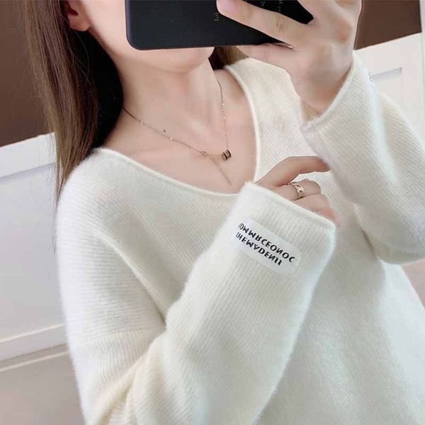 autumn women's new foreign style knitwear 2020 knitted sweatersweaterkorean loose v-neck mink sweater women's versatile bottoming, White;black
autumn women's new foreign style knitwear 2020 knitted sweatersweaterkorean loose v-neck mink sweater women's versatile bottoming, White;black