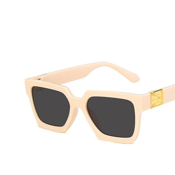 classic anti-reflective kids vintage square plastic frame boys and girls fashion children outdoor sunglasses uv400
classic anti-reflective kids vintage square plastic frame boys and girls fashion children outdoor sunglasses uv400