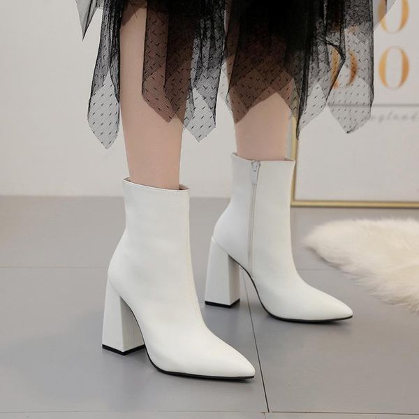 ltarta 2020 winter fashion square heel women's boots white high-heeled pointed boots women's shoes zl-8931-2, Black
ltarta 2020 winter fashion square heel women's boots white high-heeled pointed boots women's shoes zl-8931-2, Black