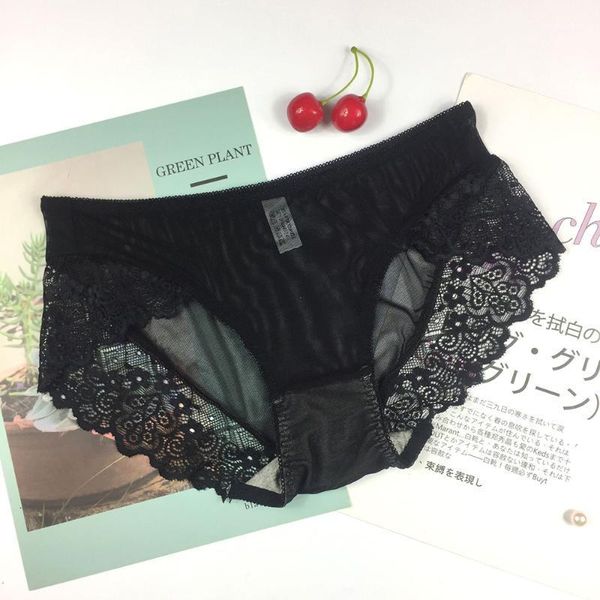 new temptation seamless women's underwear lace transparent low waist breathable briefs1, Black;pink
new temptation seamless women's underwear lace transparent low waist breathable briefs1, Black;pink