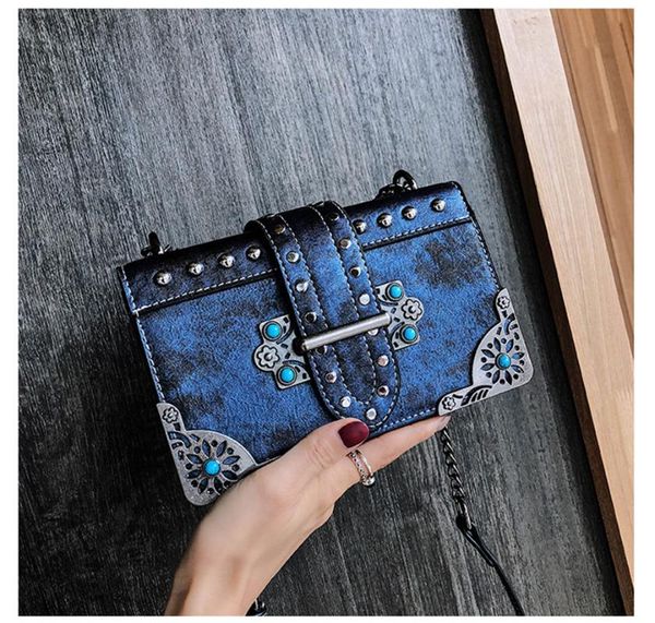 женщины сумки на ремне винтаж дамы заклепка сумка crossbody сумки роскошные сумки синий
женщины сумки на ремне винтаж дамы заклепка сумка crossbody сумки роскошные сумки синий