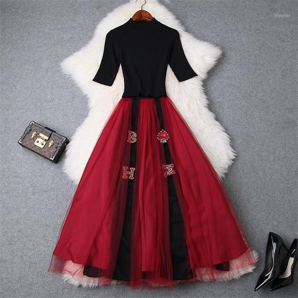 new designer 2019 spring fashion 2 piece skirt suit set women's half sleeve pullover knitted diamonds tulle skirt set outfit1, White
new designer 2019 spring fashion 2 piece skirt suit set women's half sleeve pullover knitted diamonds tulle skirt set outfit1, White