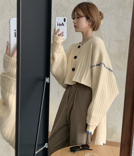 autumn 2020 new irregular long sleeve single breasted sweater + loose shirt 2-piece fashion suit for women
autumn 2020 new irregular long sleeve single breasted sweater + loose shirt 2-piece fashion suit for women