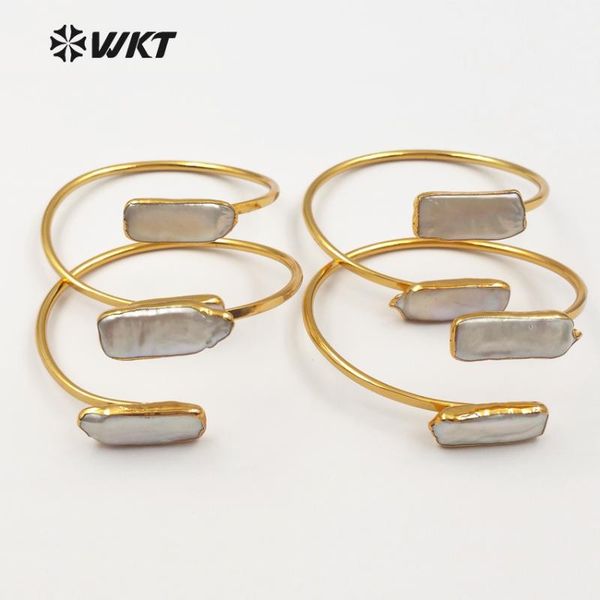wt-b405 simple design double irregular freshwater pearl with gold dipped can adjustable bangle women fashion jewelry, Golden;silver
wt-b405 simple design double irregular freshwater pearl with gold dipped can adjustable bangle women fashion jewelry, Golden;silver