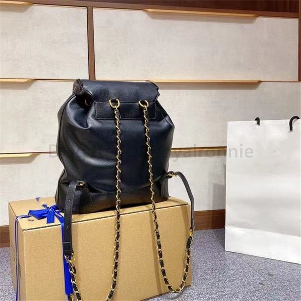2021 luxury designer lady fashion backpack style bag metallic artwork letter handbags diamond lattice chains totes 5a channel women bags
2021 luxury designer lady fashion backpack style bag metallic artwork letter handbags diamond lattice chains totes 5a channel women bags
